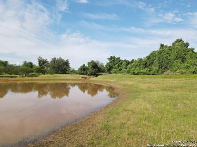 9912 Fm 1681, Nixon, Texas 78140