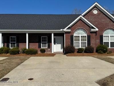150 Oaktowne Drive #F2, Greenville, NC 27858, USA