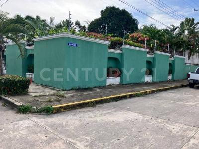 Roble esquina Ciprés 210,, Cárdenas, Tabasco 86570, México