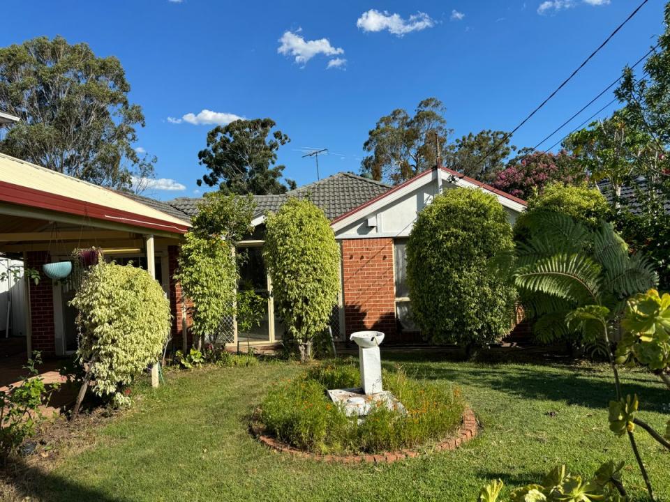 27 Lower Mount Street, Wentworthville, NSW 2145, Australia