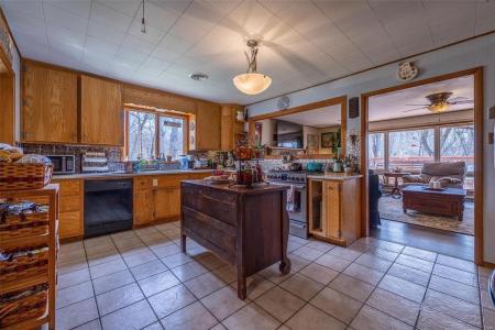 16730 Highway B, Houston, Missouri 65483