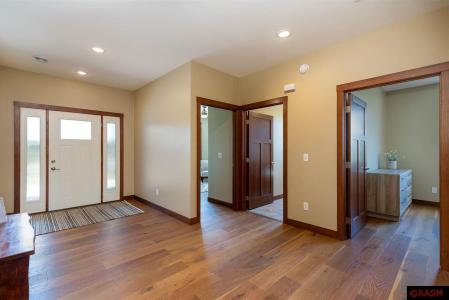 1018 Mahoe Way, Mankato, Minnesota 56001