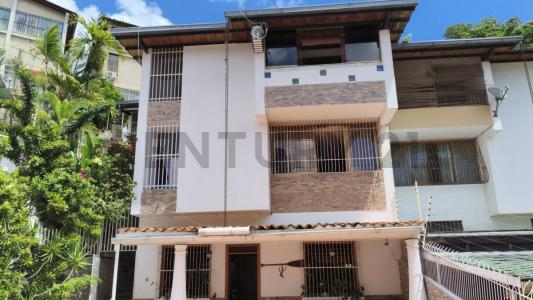 Calle Murachi, Urb. El Marques Quinta Rossy, Caracas, Miranda 1071, Venezuela