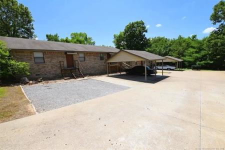 385 S Teehee Drive, Tahlequah, Oklahoma 74464, Estados Unidos