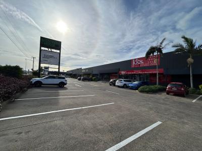 114-142 Boat Harbour Drive, Pialba, QLD 4655, Australia