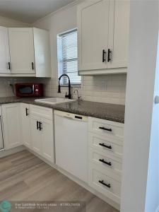 9440 SW 8th St 403, Boca Raton, 佛羅里達州 33428, 美國