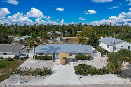 16091/093 Porto Bello Street, Bokeelia, Floryda 33922, USA