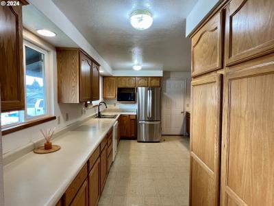 622 MECHELLE LN, Brookings, Oregon 97415, USA