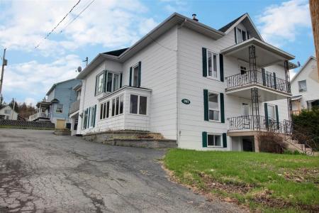 1917  Rue Principale, Pohénégamook, Québec G0L 1J0, Canada
