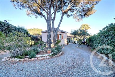 Frejus, Provence-Alpes-Côte D'Azur 83600, アキタン