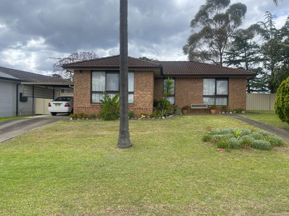 2 Thurso Place, St Andrews, NSW 2566, Austrália