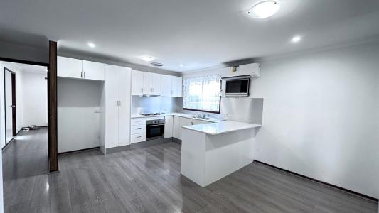 2 Thurso Place, St Andrews, NSW 2566, Austrália