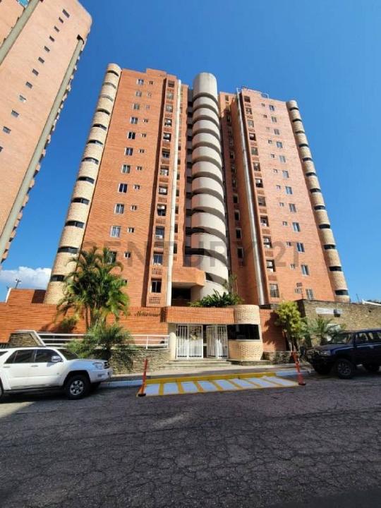 Residencias Milenium Alquiler de Apartamento en el Bosque, Valencia, Carabobo 2001, Venezuela