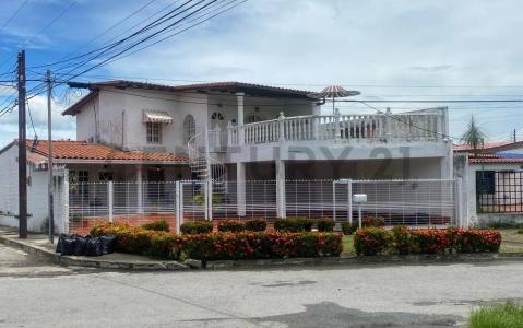 Calle Victoria  con calle Boulevard 25, Turmero, Aragua 2115, Venezuela