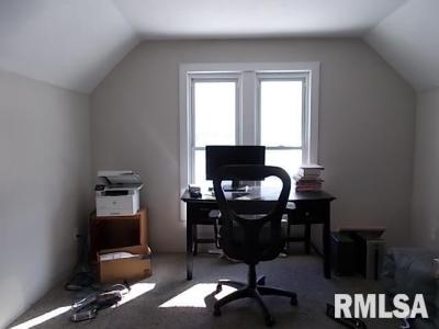 414 E PIERCE Street, Macomb, Illinois 61455, HOA KỲ