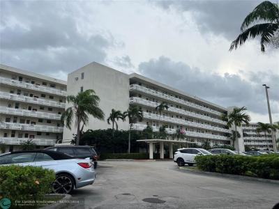 3010 Marcos Dr R-503, Aventura, Florida 33160, USA