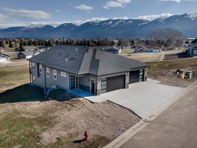 215 Shawnee Lane, Polson, 蒙大拿州 59860, 美国