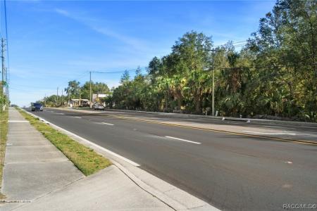 5985 W Gulf To Lake Highway, Crystal River, Florida 34429, USA
