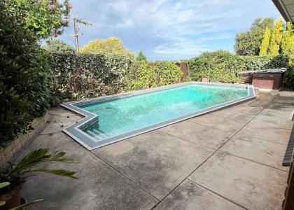 212 Maxwell Rd, Para Hills, SA 5096, Australia