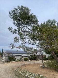 4626 Sundown Drive, Phelan, California 92371