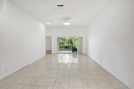 6340 Long Key Lane, Boynton Beach, Florida 33472, USA