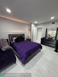 251 NW 76 204, Margate, Florida 33063, USA