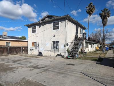1333 Academy Avenue, Sanger, Californie 93657, États-Unis
