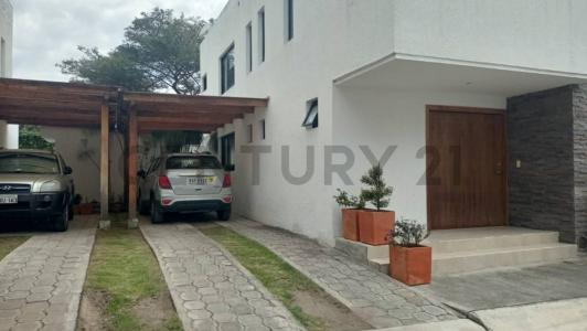 sector Hilacryl , tumbaco s/n, Quito, Pichincha 00001, Эквадор