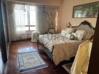 Lomas de Chulavista Res. Marmorisa, Caracas, Miranda 1080, Venezuela