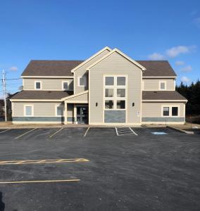4 Tipperary Street, Paradise, Newfoundland and Labrador A1L 1W1, Canada