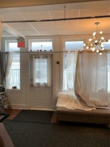 586 Water Street, St. John's, Nowa Fundlandia I Labrador A1E 1B8, Kanada
