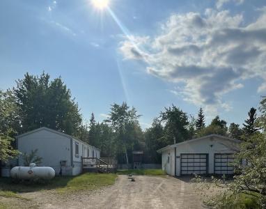 18 105 Street , Hay River, Territorios Del Noroeste X0E 0R9, Canadá