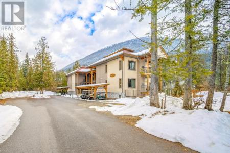 16310 WOOLGAR ROAD, Crawford Bay, كولومبيا البريطانية V0B 1E0, كندا 