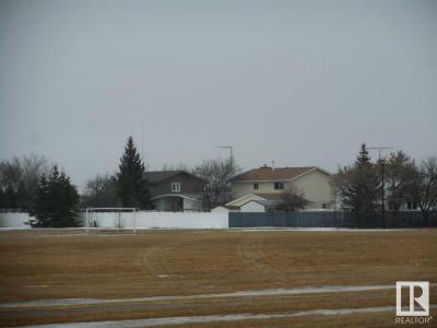 5822 44A ST, Vegreville, Alberta T9C 1E2, Canada
