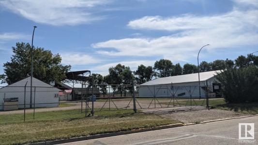 4414 48 ST, Vegreville, Alberta T9C 1A9, Canada