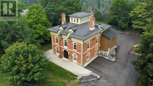 1614 RIDGE ROAD EAST, Oro-medonte (hawkestone), Ontario L0L 1T0, Canada