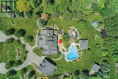 27 WENEIL DRIVE, Hamilton (freelton), Ontario L8B 0Z6, Canada