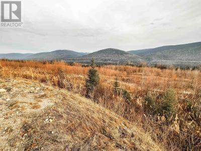 22 GRAYLING CRESCENT, Mackenzie, British Columbia V0J 2C0, Canada