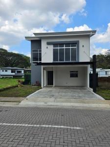  , San Rafael Central, アラフエラ 00001, コスタリカ