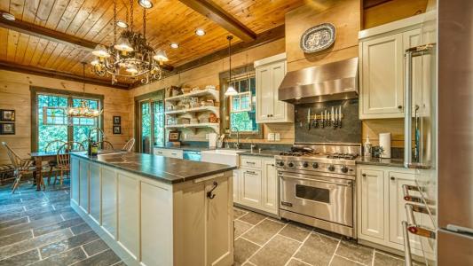 301 Hidden Cove Crossover, Hayesville, 노스 캐롤라이나 28904, 미국