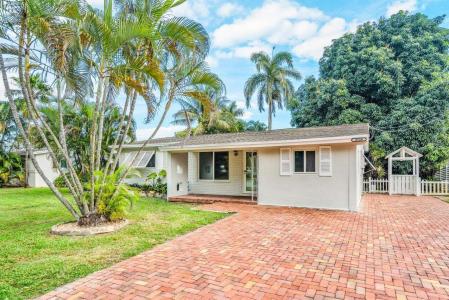 4528 SW 28 Ter Terrace, Dania Beach, Florida 33312