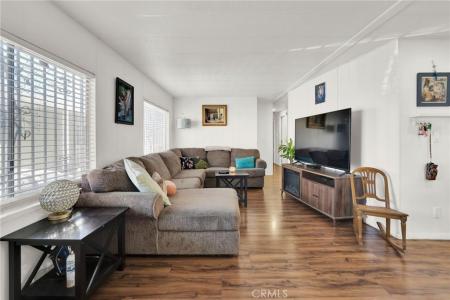 12700 Elliott Avenue, Los Angeles, California 91733, Estados Unidos