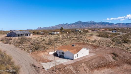 1878 CIRCULO GIRASOL, Rio Rico, Arizona 85648, USA