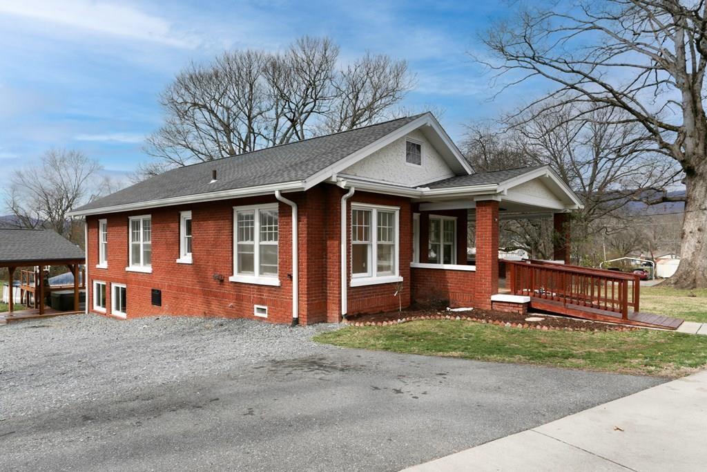 208 Bristol Avenue, Andrews, Carolina Del Norte 28901, Estados Unidos
