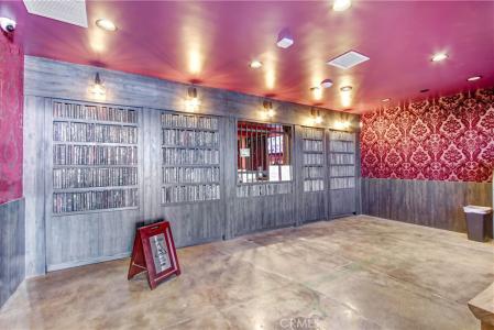 14526 Erwin Street, Van Nuys, California 91411, USA
