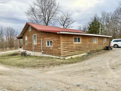49 Pelican Drive, Long Lane, Missouri 65590