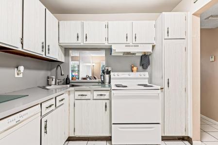 3220 Holiday Springs Boulevard 1-307, Margate, Florida 33063, USA