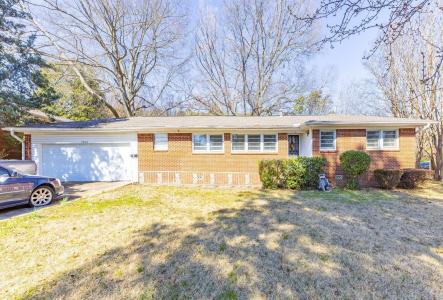 7010 W Markham Street, Little Rock, Arkansas 72205