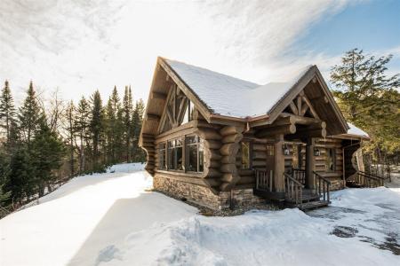 221  Ch. de l'Avalanche, Lac-Supérieur, 魁北克省 J0T 1P0, 加拿大