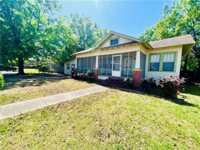 1206 WARREN Street, Winnsboro, Louisiana 71295